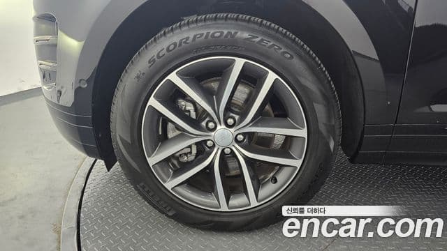 Land Rover Range Rover Evoque 2025 — ფოტო 5/20