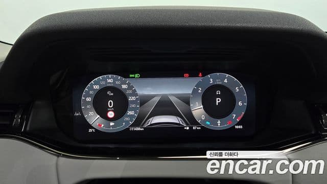 Land Rover Range Rover Evoque 2025 — ფოტო 8/20