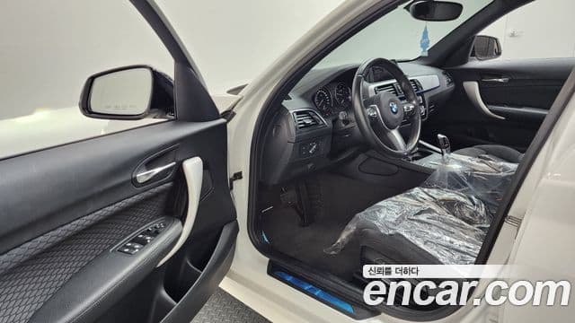 BMW 1 Series 2018 — ფოტო 9/20