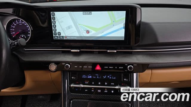 Kia Carnival 2022 — фото 14 из 20
