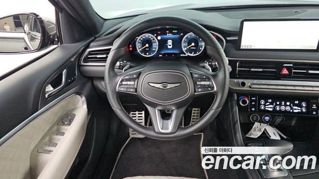 Genesis G70 2025 — фото 13 из 20