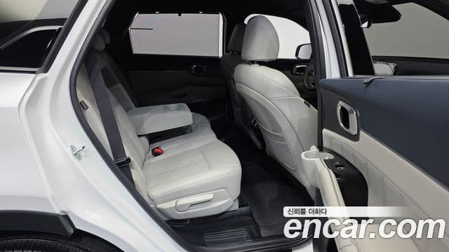 Kia Sorento 2024 — фото 12 из 20
