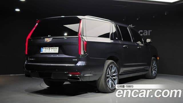 Cadillac Escalade 2022 — ფოტო 2/20