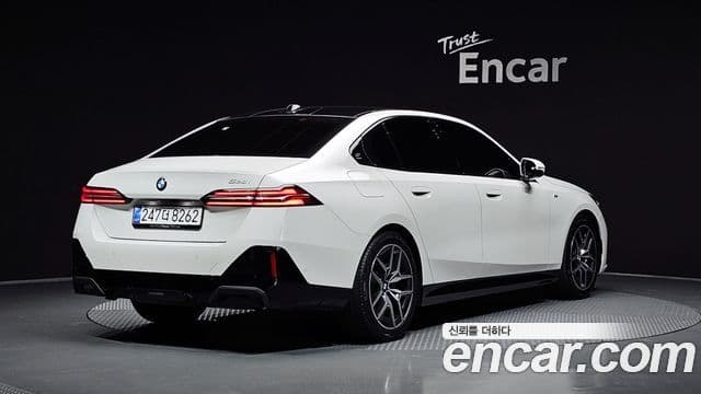 BMW 5 Series 2025 — Şəkil 1/20