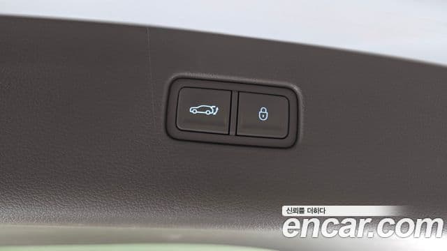 Genesis GV80 2022 — ფოტო 17/20