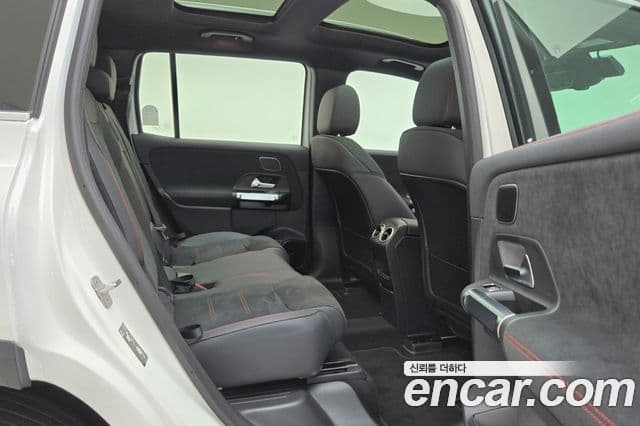 Mercedes-Benz EQB 2025 — ფოტო 17/20