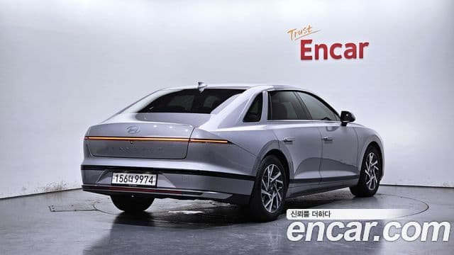 Hyundai Grandeur 2023 — Фото 2/20