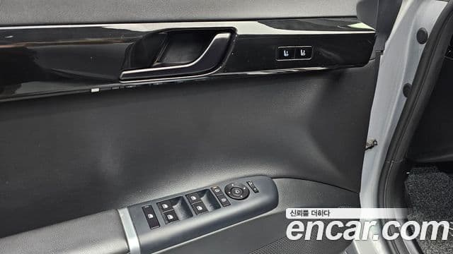 Hyundai Grandeur 2023 — Фото 17/20
