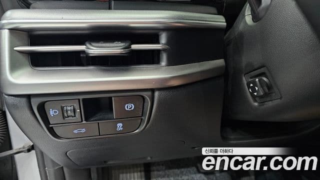 Hyundai Grandeur 2023 — Фото 18/20