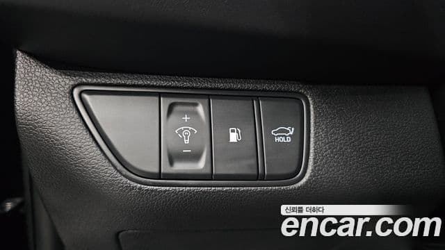 Genesis G70 2021 — ფოტო 19/20