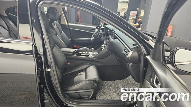 Genesis G70 2021 — Photo 7/30