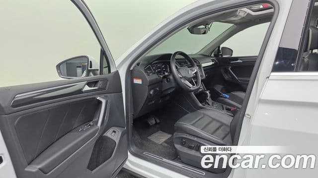 Volkswagen Tiguan 2023 — фото 13 из 20