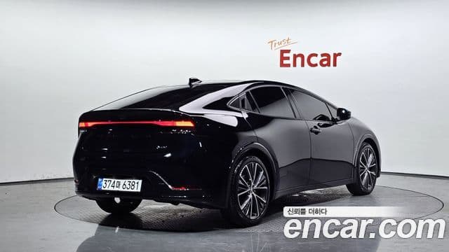Toyota Prius 2025 — Şəkil 2/20