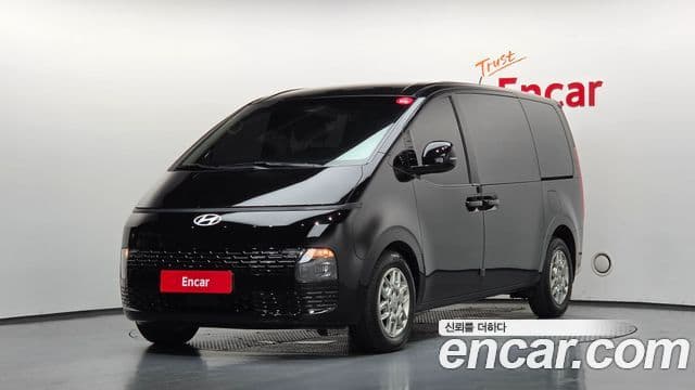 Hyundai Staria 2023 — ფოტო 1/20