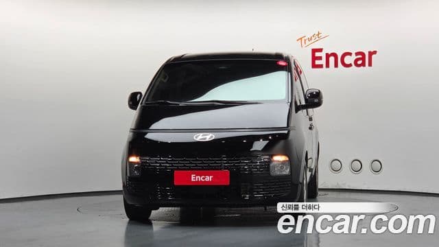 Hyundai Staria 2023 — Şəkil 3/20