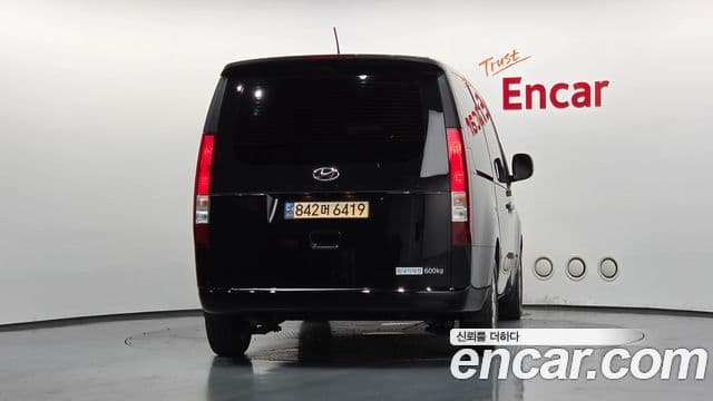 Hyundai Staria 2023 — Şəkil 4/20