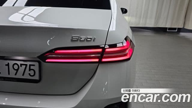 BMW 5 Series 2025 — Photo 29/33
