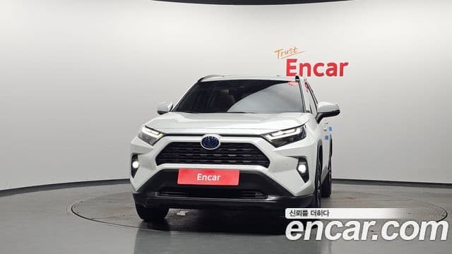 Toyota RAV4 2024 — Şəkil 3/20