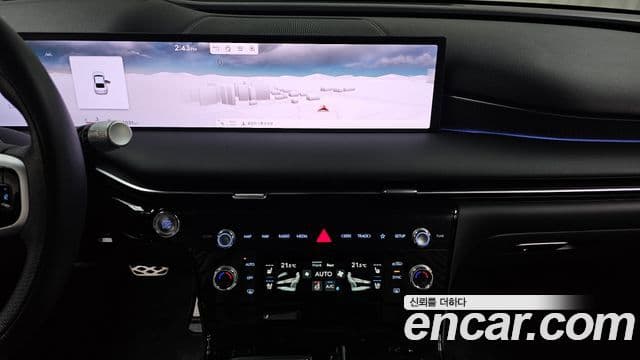 Genesis Electrified G80 2025 — фото 13 из 20