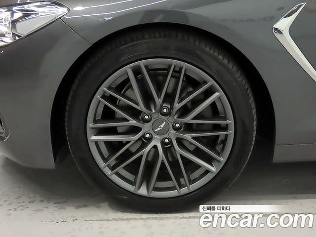 Genesis G70 2018 — ფოტო 4/20
