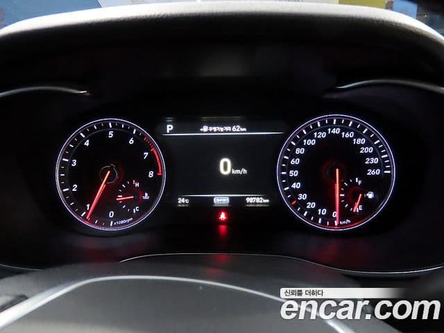 Genesis G70 2018 — ფოტო 7/20