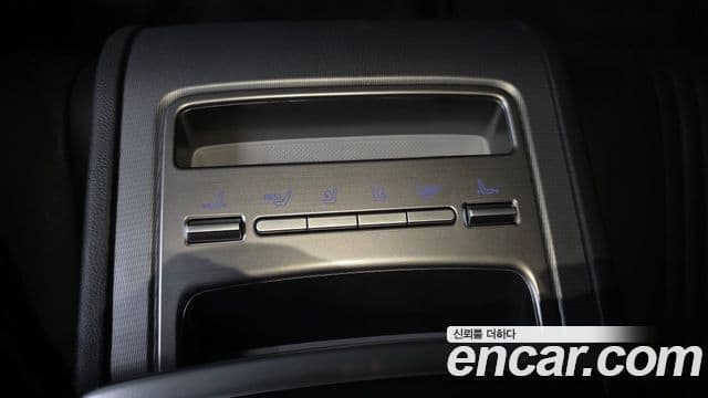 Hyundai Grandeur 2023 — Şəkil 17/20