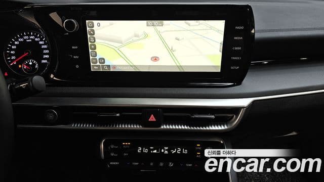 Kia K5 2023 — ფოტო 13/20