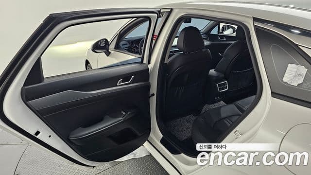 Kia K5 2023 — ფოტო 20/20