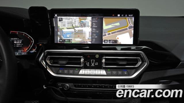 BMW X4 2023 — ფოტო 14/20