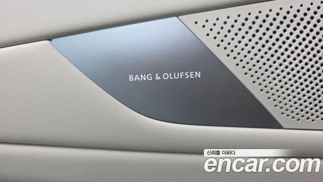 Genesis Electrified G80 2024 — ფოტო 14/20