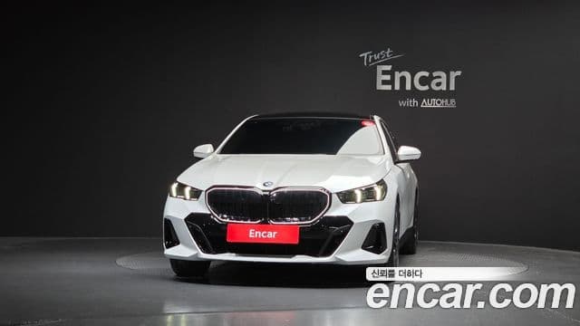 BMW 5 Series 2025 — Şəkil 2/20