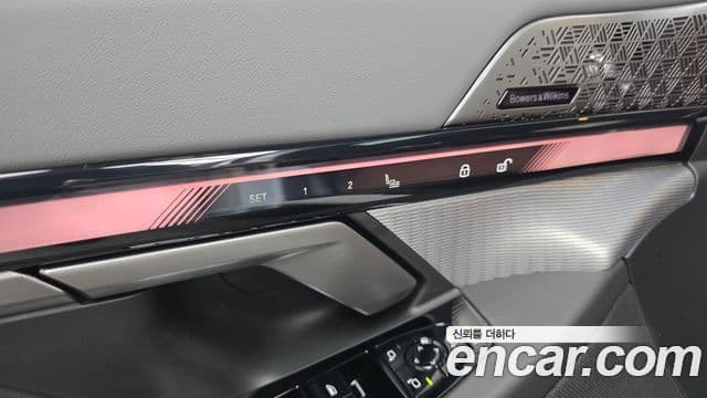 BMW 5 Series 2025 — Photo 12/34