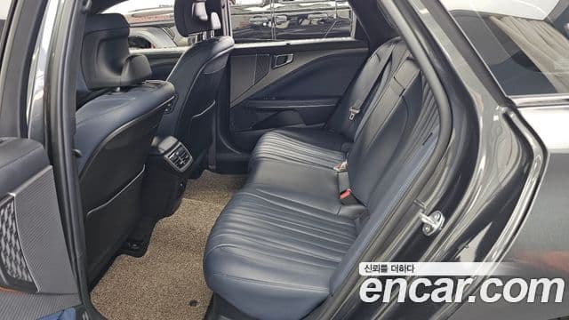 Kia K8 2024 — Photo 22/37