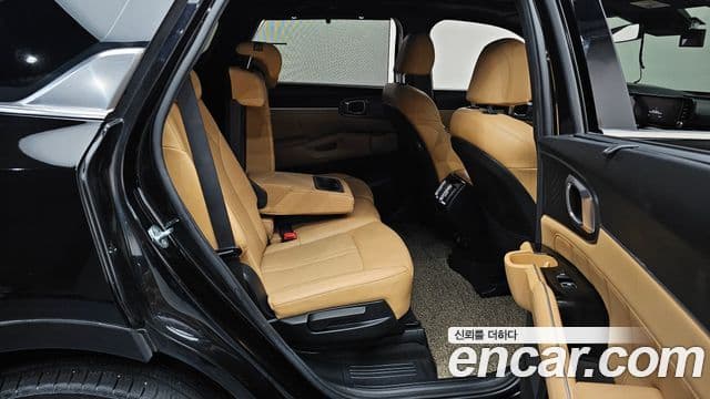 Kia Sorento 2022 — Фото 11/20