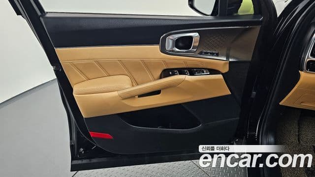 Kia Sorento 2022 — Photo 3/40