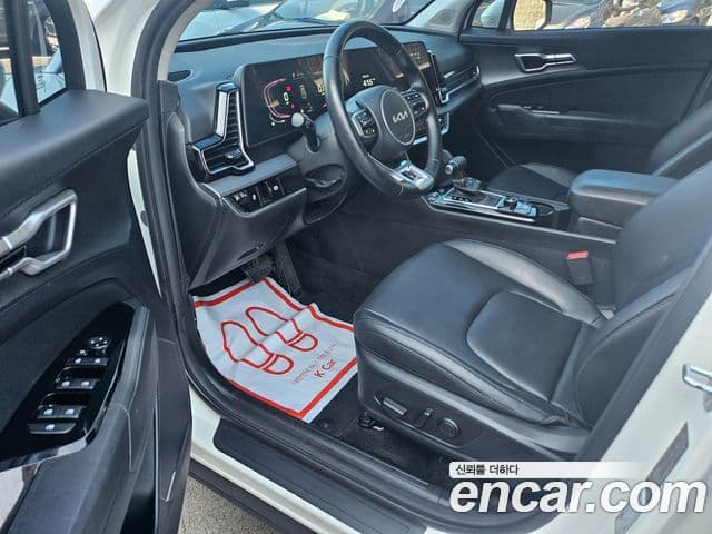 Kia Sportage 2023 — фото 10 из 19