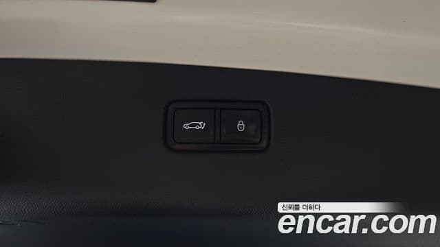 Genesis GV70 2024 — ფოტო 15/20