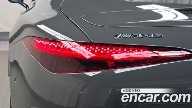 Mercedes-Benz SL-Class 2024 — Photo 30/32