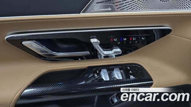 Mercedes-Benz SL-Class 2024 — Photo 19/32