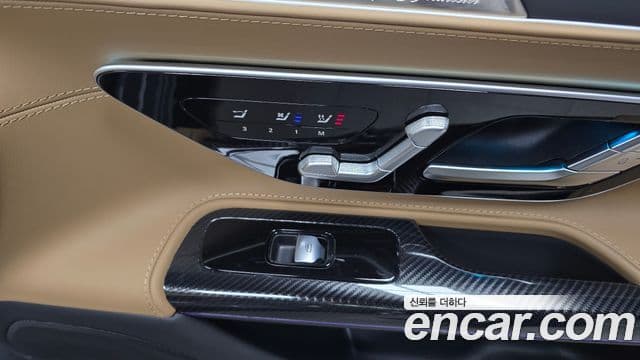 Mercedes-Benz SL-Class 2024 — Photo 8/32