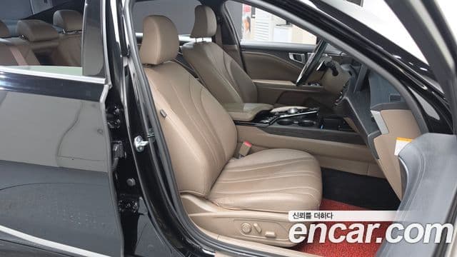 Kia K8 2021 — Photo 7/32