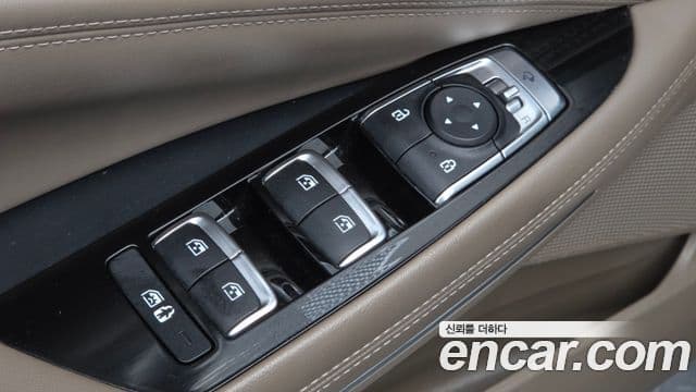 Kia K8 2021 — Photo 19/32