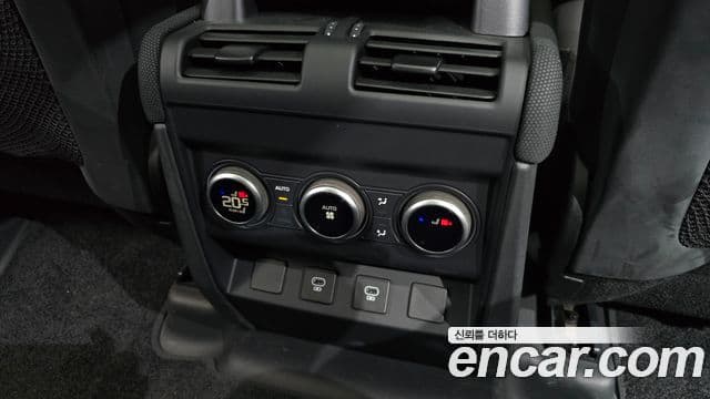 Land Rover Defender 2023 — Şəkil 19/20