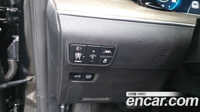 Kia K5 2022 — Şəkil 18/20