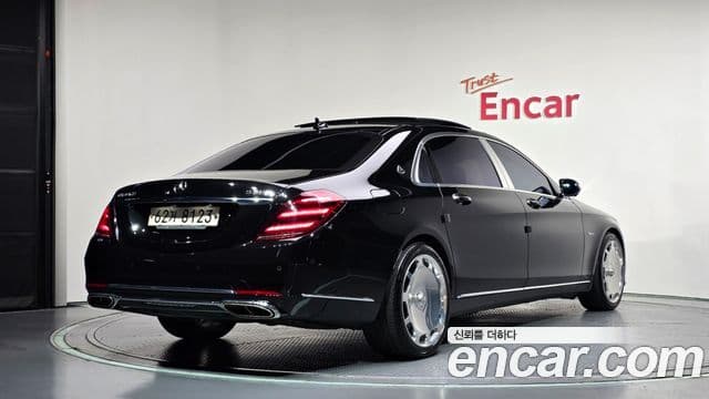 Mercedes-Benz S-Class 2018 — ფოტო 1/20