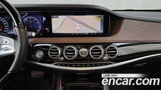 Mercedes-Benz S-Class 2018 — ფოტო 26/38