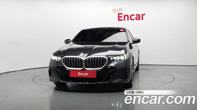 BMW 5 Series 2023 — Şəkil 3/20