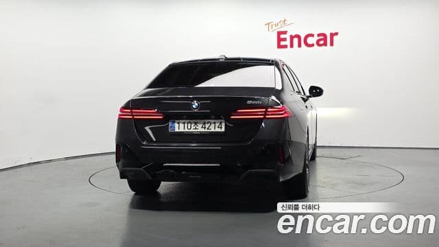 BMW 5 Series 2023 — Şəkil 4/20