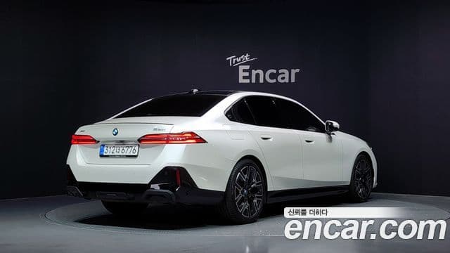 BMW 5 Series 2025 — ფოტო 11/20