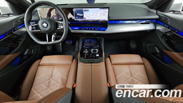 BMW 5 Series 2025 — ფოტო 7/20
